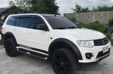 Selling White Mitsubishi Montero Sport 2014 at 31000 km 