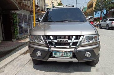 Used Isuzu Crosswind 2014 at 38000 km for sale in Manila