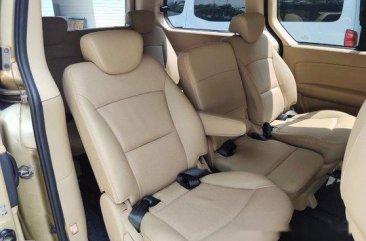 Used Hyundai Grand Starex 2011 at 41000 km in Manila