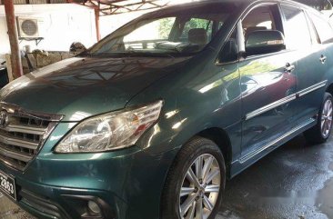 Selling Green Toyota Innova 2015 at 38000 km