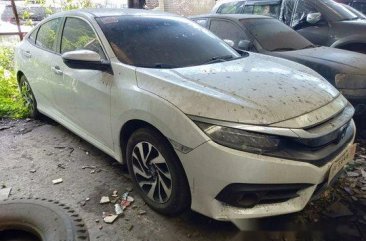 Selling White Honda Civic 2017 in Makati