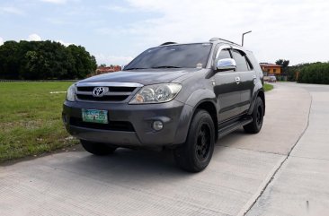 Toyota Fortuner 2006 for sale in Las Piñas