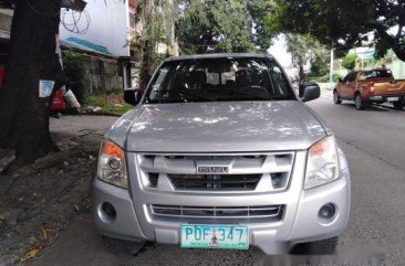Silver Isuzu D-Max 2011 at 60000 km for sale