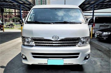 Sell White 2013 Toyota Hiace Automatic Diesel at 66000 km 