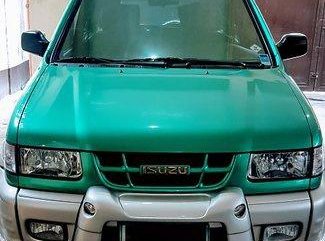 Green Isuzu Crosswind 2004 at 100000 km for sale