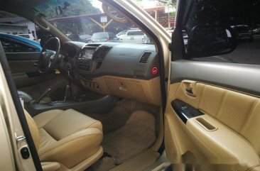 Selling Beige Toyota Fortuner 2013 at 73000 km 