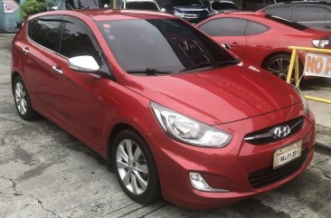 Selling 2014 Hyundai Accent Hatchback in Pasig 