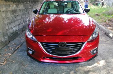 Sell 2016 Mazda 3 Hatchback in Paranaque 