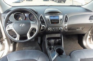 Selling Silver Hyundai Tucson 2011 in Quezon City