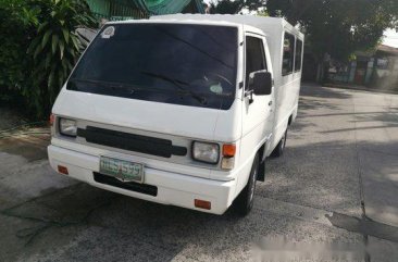 White Mitsubishi L300 2011 at 80000 km for sale 