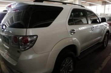 Selling White Toyota Fortuner 2013 Manual Diesel 