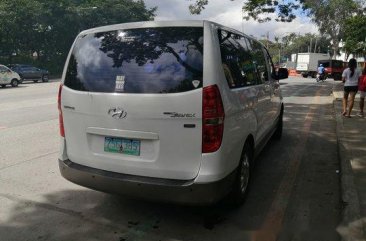 Selling White Hyundai Grand starex 2008 Manual Diesel at 70000 km