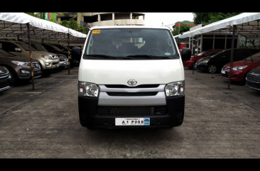 Selling Toyota Hiace 2018 Van at 3297 km 