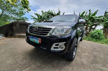 Selling Black Toyota Hilux 2013 at 58937 km