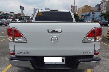 Selling White Mazda Bt-50 2015 at 29000 km