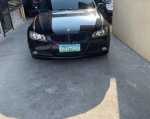 Selling Black Bmw 320I 2008 at 85000 km 