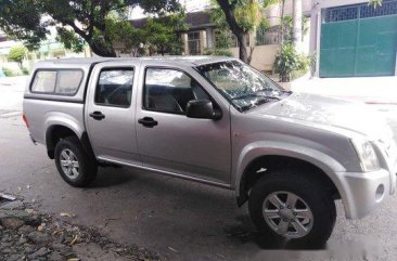 Silver Isuzu D-Max 2011 at 60000 km for sale 