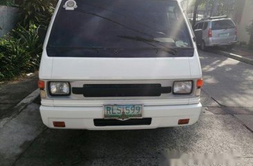 Selling White Mitsubishi L300 2011 at 80000 km 