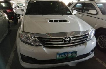 Selling White Toyota Fortuner 2013 Manual Diesel 