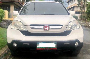 White Honda Cr-V 2007 at 100000 km for sale