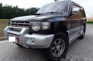 Black Mitsubishi Pajero 2004 Automatic Diesel for sale 