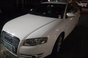 White Audi A4 2007 at 102000 km for sale 