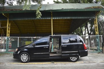 2013 Chrysler Town And Country for sale in Quezon City