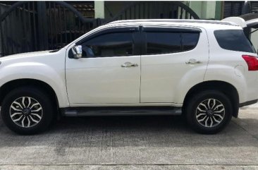 Isuzu Mu-X 2017 for sale in Santa Rosa