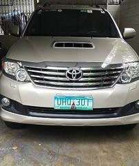 Selling Beige Toyota Fortuner 2013 at 56000 km 