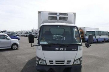 Sell 2006 Isuzu Elf in Marikina