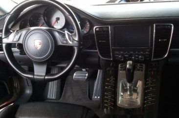 Second-hand Porsche Panamera 2019 at 35000km for sale in Parañaque