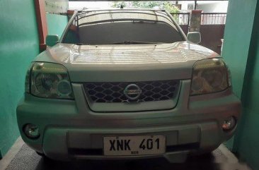 Selling Silver / Grey Nissan X-Trail 2005 Automatic Gasoline at 200000 km