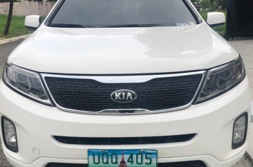 White Kia Sorento 2013 for sale in Mandaluyong 