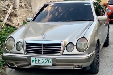 1998 Mercedes-Benz E-Class for sale in Las Pinas 