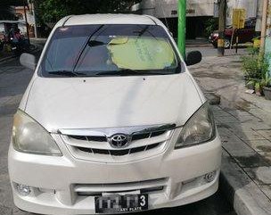 White Toyota Avanza 2011 at 80000 km for sale
