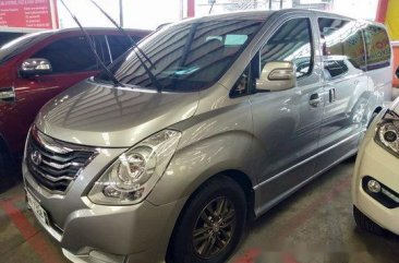 Selling Silver Hyundai Grand starex 2015 