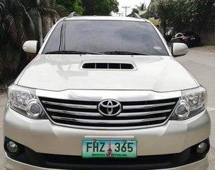 Selling Beige Toyota Fortuner 2014 Automatic Diesel 
