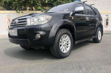 Black Toyota Fortuner 2010 Automatic Diesel for sale