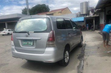 Selling Toyota Innova 2011 Manual Diesel at 93000 km