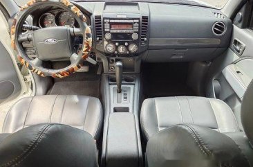 White Ford Everest 2014 Automatic Diesel for sale 