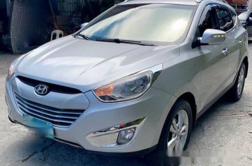 Silver Hyundai Tucson 2011 Automatic Gasoline for sale 