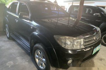 Sell Black 2010 Toyota Fortuner at 58000 km