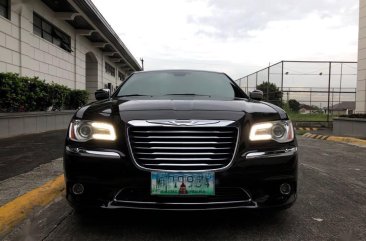 2013 Chrysler 300c for sale in Quezon City 