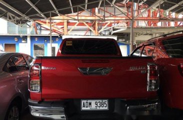 Red Toyota Hilux 2016 at 25000 km for sale