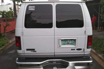 White Ford Econoline 2012 at 78000 km for sale