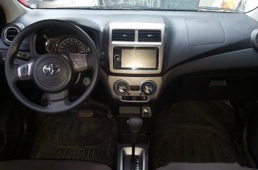 White Toyota Wigo 2017 at 20000 km for sale 