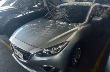 Selling Silver Mazda 3 2015 in Quezon City