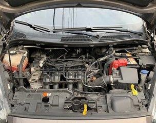 Selling Ford Fiesta 2015 Automatic Gasoline 