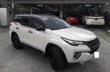 White Toyota Fortuner 2016 Automatic Diesel for sale 