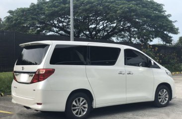 Sell 2012 Toyota Alphard Van in Parañaque